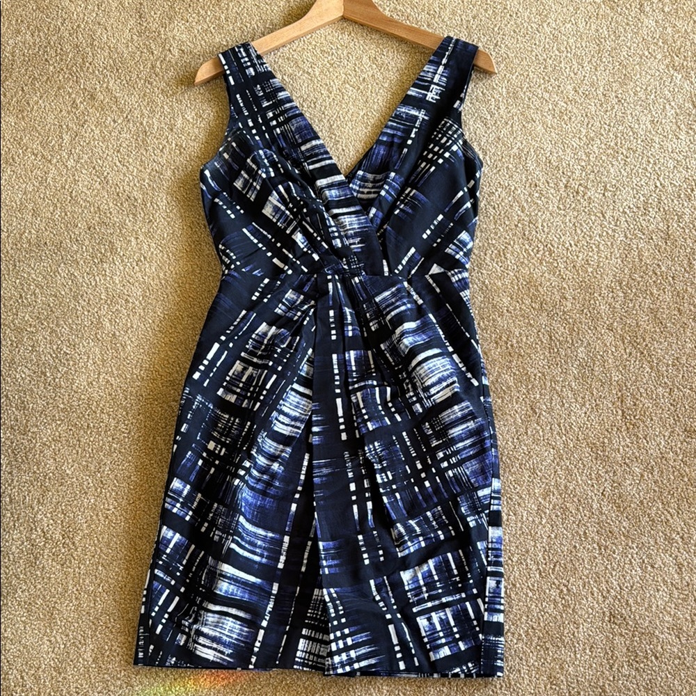 Elegant Blue Patterned Dress - Banana Republic - size 4